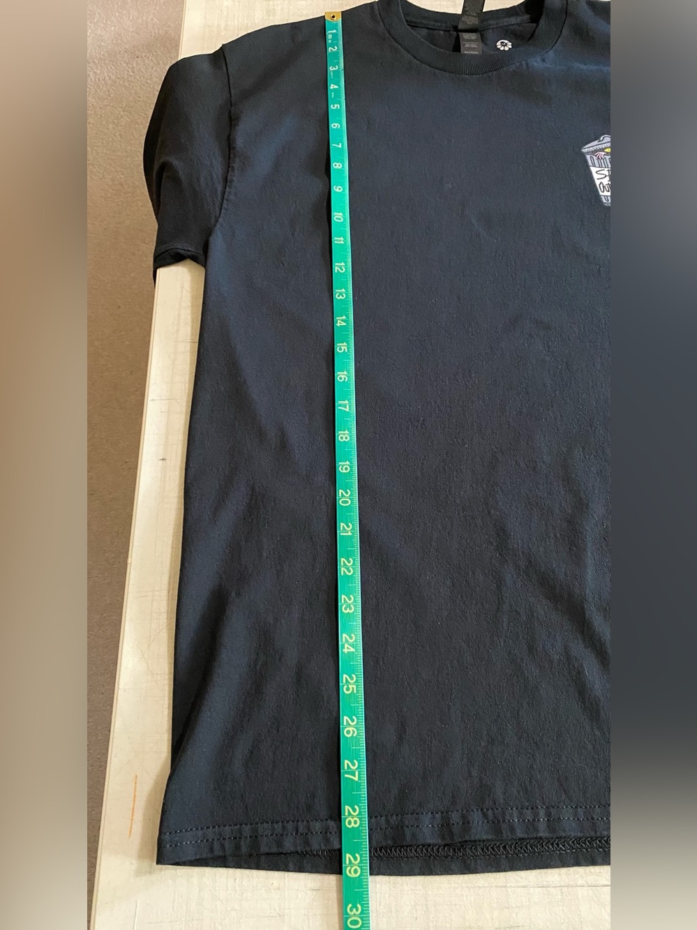 Black Graphic Long Sleeve Tee with Can Illustration - Picture 11 of 12